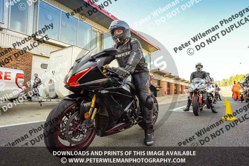 brands hatch photographs;brands no limits trackday;cadwell trackday photographs;enduro digital images;event digital images;eventdigitalimages;no limits trackdays;peter wileman photography;racing digital images;trackday digital images;trackday photos